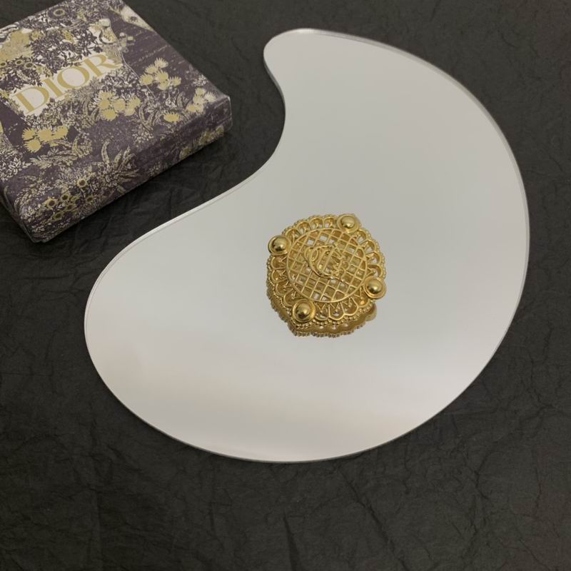 Dior Brooch 05lyr54